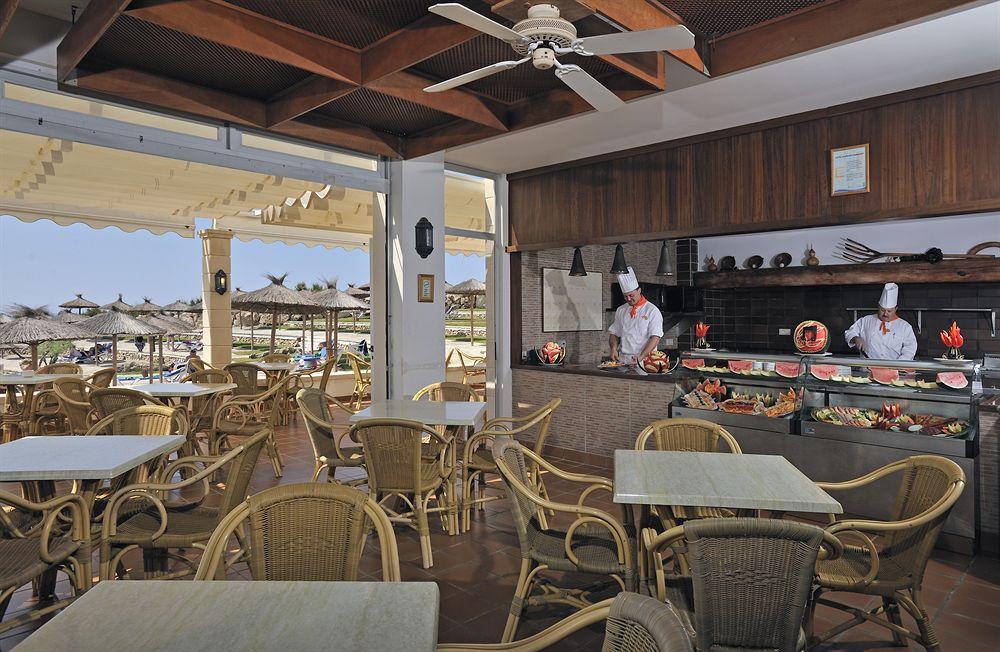 Globales Almirante Farragut Hotel Cala'N Blanes  ภายนอก รูปภาพ